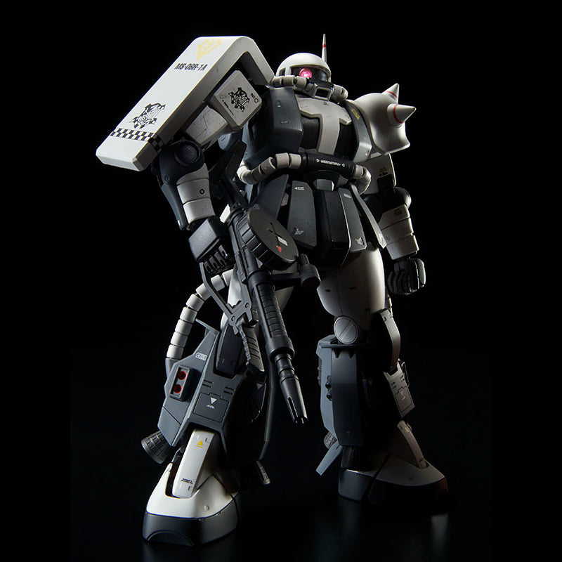 GUNDAM - P-Bandai MG 1/100 Zaku II Eric Manthfield's Custom