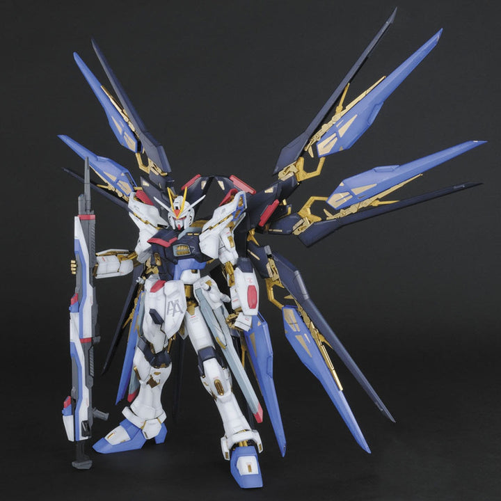 GUNDAM - PG 1/60 Strike Freedom