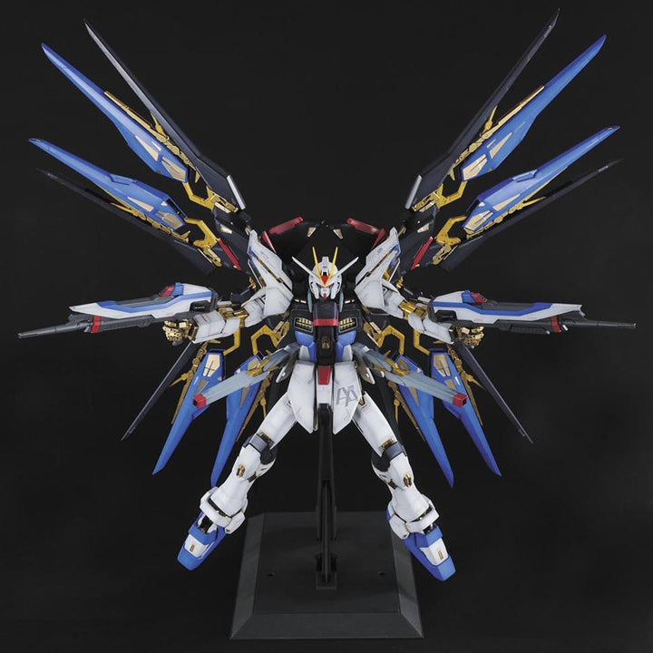 GUNDAM - PG 1/60 Strike Freedom