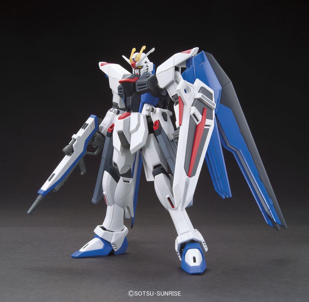 GUNDAM - 1/144 HGCE Freedom Gundam